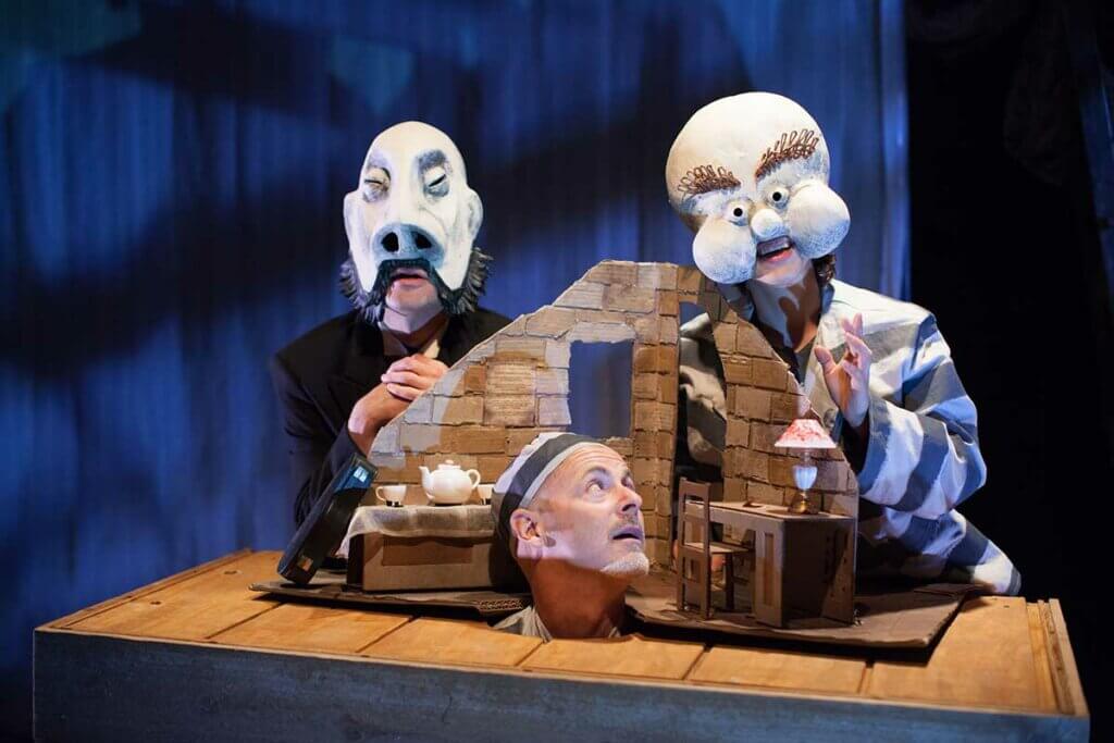 Invitation to a&nbsp;Beheading